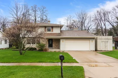809 Melissa St, Menasha, WI 54952