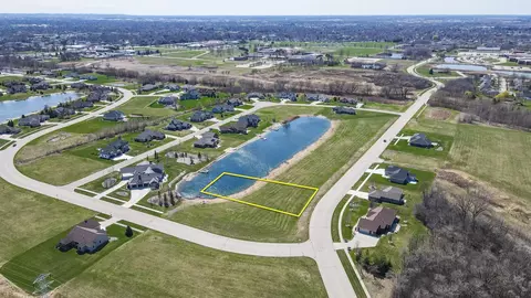 1138 Ducharme Pkwy #55, Fond Du Lac, WI 54935
