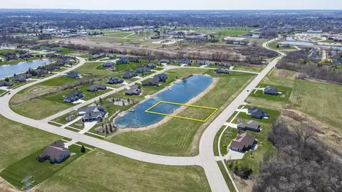 1126 Ducharme Pkwy #54, Fond Du Lac, WI 54935