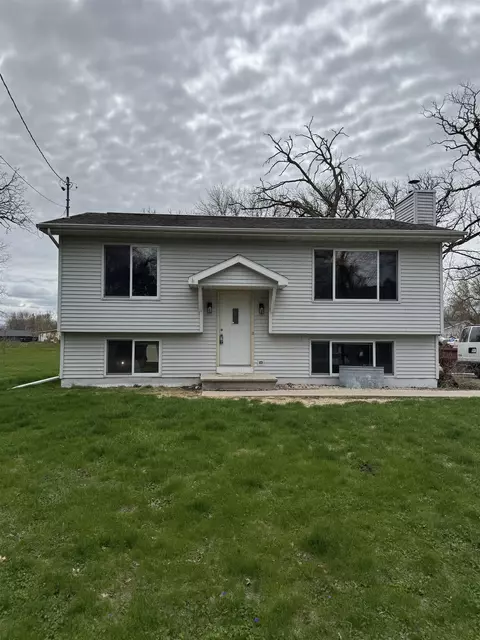 w5236 Bechaud Beach Drive, Fond Du Lac, WI 54935