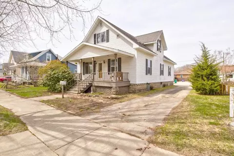 1545 Oakes St, Marinette, WI 54143