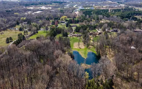 View/Area - 12 Wagon Wheel Dr, Appleton, WI 54913 photo 2 of 5