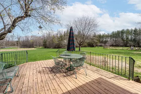 Exterior - 12 Wagon Wheel Dr, Appleton, WI 54913 photo 3 of 5