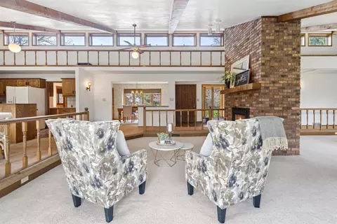 Living - 12 Wagon Wheel Dr, Appleton, WI 54913 photo 2 of 5