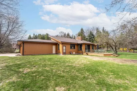 Exterior - 12 Wagon Wheel Dr, Appleton, WI 54913 photo 2 of 5