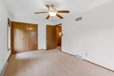 Bedroom - 12 Wagon Wheel Dr, Appleton, WI 54913 photo 6 of 6