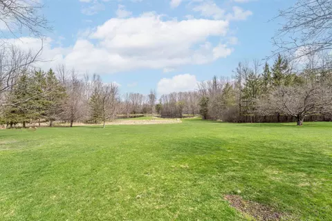 Exterior - 12 Wagon Wheel Dr, Appleton, WI 54913 photo 5 of 5