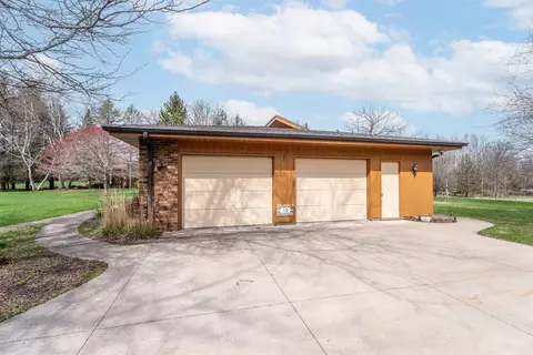 Other - 12 Wagon Wheel Dr, Appleton, WI 54913 photo 11 of 13