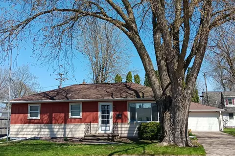 1948 Henry St, Neenah, WI 54956