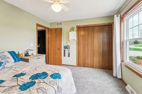 Bedroom - w5958 Garnet Drive, Appleton, WI 54915 photo 3 of 6