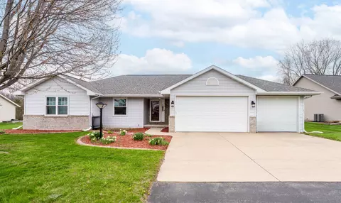 w5958 Garnet Drive, Appleton, WI 54915