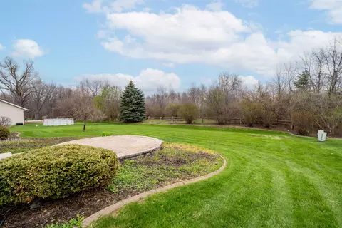 Exterior - w5958 Garnet Drive, Appleton, WI 54915 photo 3 of 4