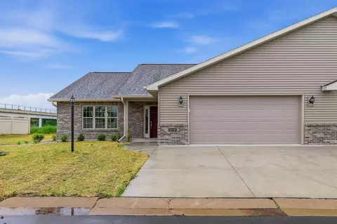 312 Twilight Trl, Fond Du Lac, WI 54937