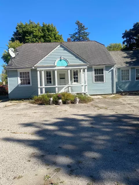 5052 Reynolds Rd, Sturgeon Bay, WI 54235