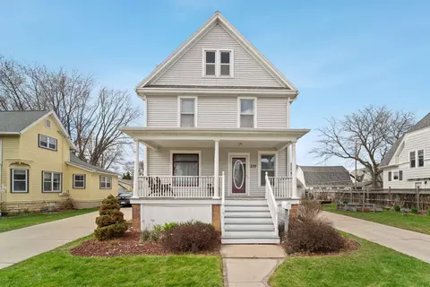 239 E 2nd St, Fond Du Lac, WI 54935
