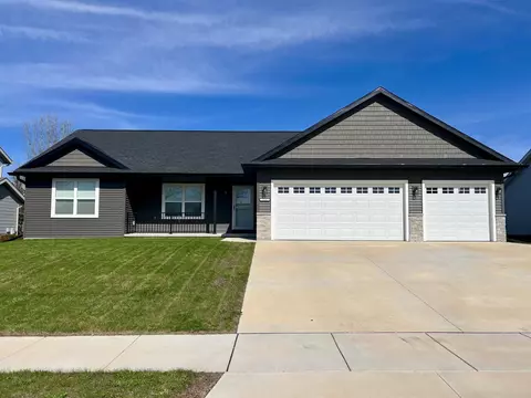539 Dewberry Dr, Fond Du Lac, WI 54935