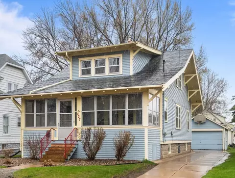 427 W 15th Ave, Oshkosh, WI 54902