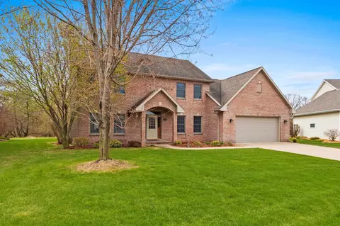 707 Winding Waters Way, De Pere, WI 54115