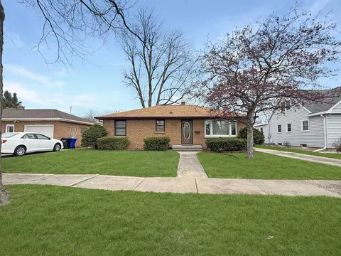 1010 E Byrd St, Appleton, WI 54911 photo 2