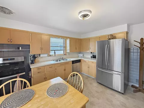 1010 E Byrd St, Appleton, WI 54911 photo 4
