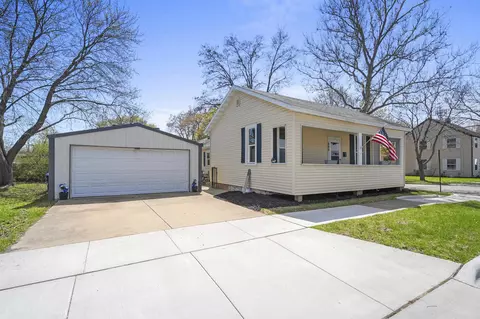 600 Lewis St, De Pere, WI 54115