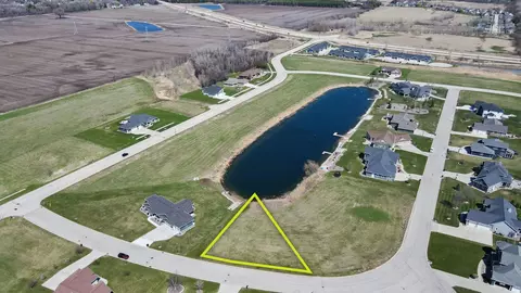 1039 Deer Run #47, Fond Du Lac, WI 54935