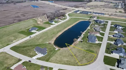 1063 Deer Run #46, Fond Du Lac, WI 54935