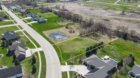 408 N Country Ln #88, Fond Du Lac, WI 54935