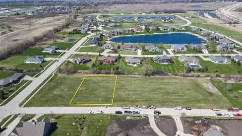 1081 Pine Lake Dr #14, Fond Du Lac, WI 54935