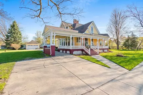 Exterior - 315 E South River St, Appleton, WI 54915 photo 11 of 23