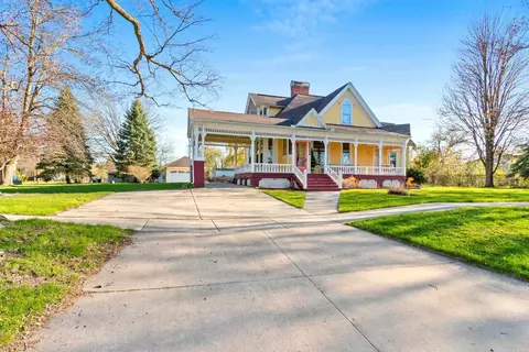 Exterior - 315 E South River St, Appleton, WI 54915 photo 12 of 23