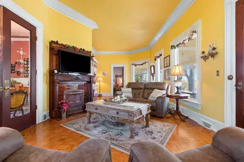Living - 315 E South River St, Appleton, WI 54915 photo 2 of 3