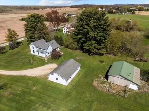 w8787 Old 54 Road, Shiocton, WI 54170