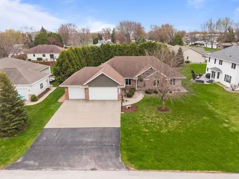 View/Area - 2655 Timber Crest Ct, Appleton, WI 54914 photo 7 of 10