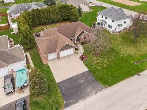 View/Area - 2655 Timber Crest Ct, Appleton, WI 54914 photo 5 of 10