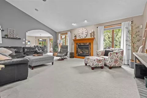 Living - 2655 Timber Crest Ct, Appleton, WI 54914 photo 1 of 4