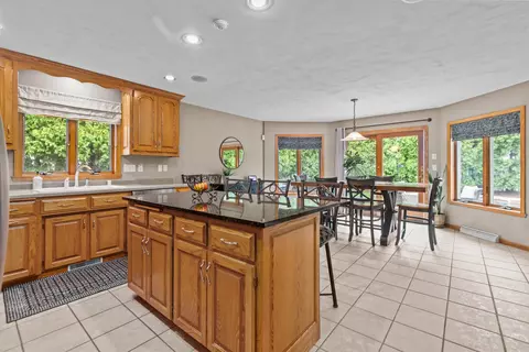 Kitchen - 2655 Timber Crest Ct, Appleton, WI 54914 photo 4 of 4