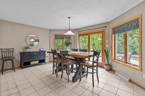 Dining - 2655 Timber Crest Ct, Appleton, WI 54914 photo 2 of 2