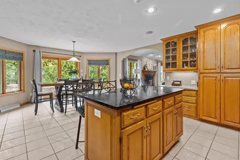 Kitchen - 2655 Timber Crest Ct, Appleton, WI 54914 photo 2 of 4