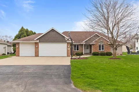 Exterior - 2655 Timber Crest Ct, Appleton, WI 54914 photo 8 of 8