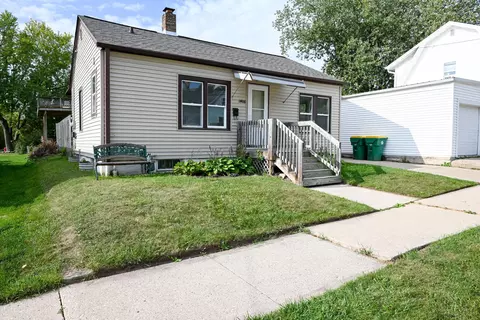1406 Lawe St, Green Bay, WI 54301