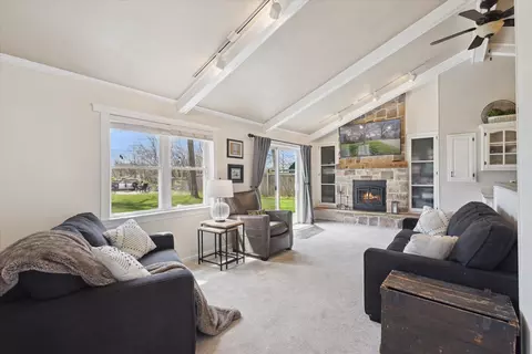 701 E Hoover Ave, Appleton, WI 54915 photo 8