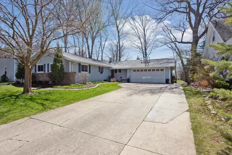 701 E Hoover Ave, Appleton, WI 54915 photo 3