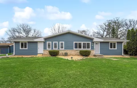 1598 N Oakwood Rd, Oshkosh, WI 54904