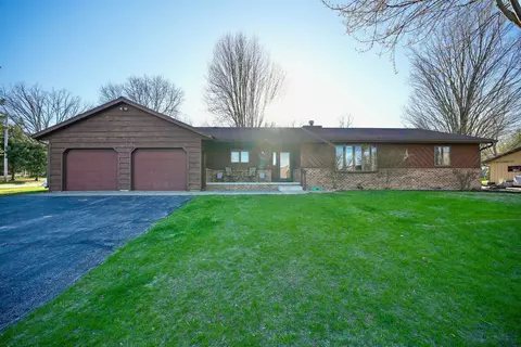 265 S Farm Rd, Oconto Falls, WI 54154