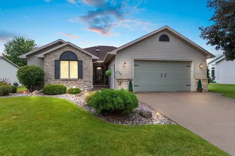 1336 Southfield Dr, Menasha, WI 54952