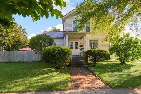 637 Main St, Marinette, WI 54143