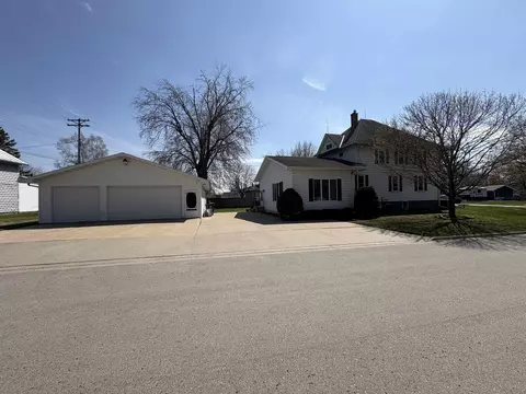230 N 1st St, Bonduel, WI 54107