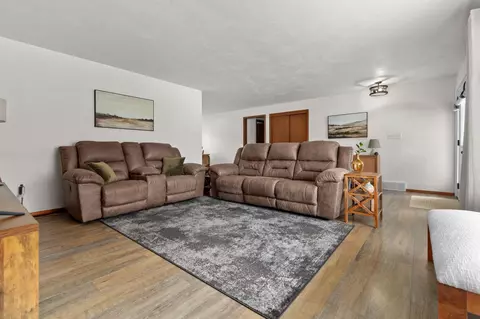 Living - 2108 N Birchwood Ave, Appleton, WI 54914 photo 3 of 7