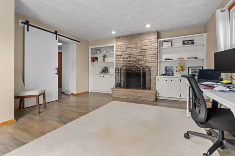 Living - 2108 N Birchwood Ave, Appleton, WI 54914 photo 6 of 7